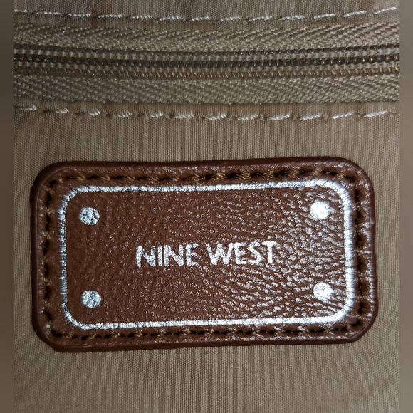 Nine West Pre-Loved Classic Carryall - Picture 12 of 16